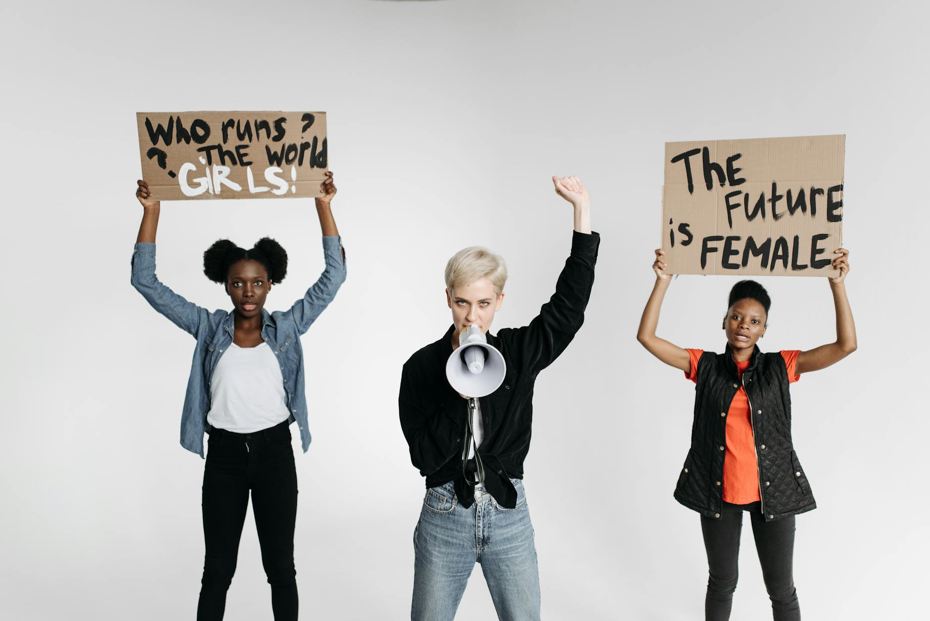 45 Gorgeous Luxury Gifts for Women Who Deserve the World