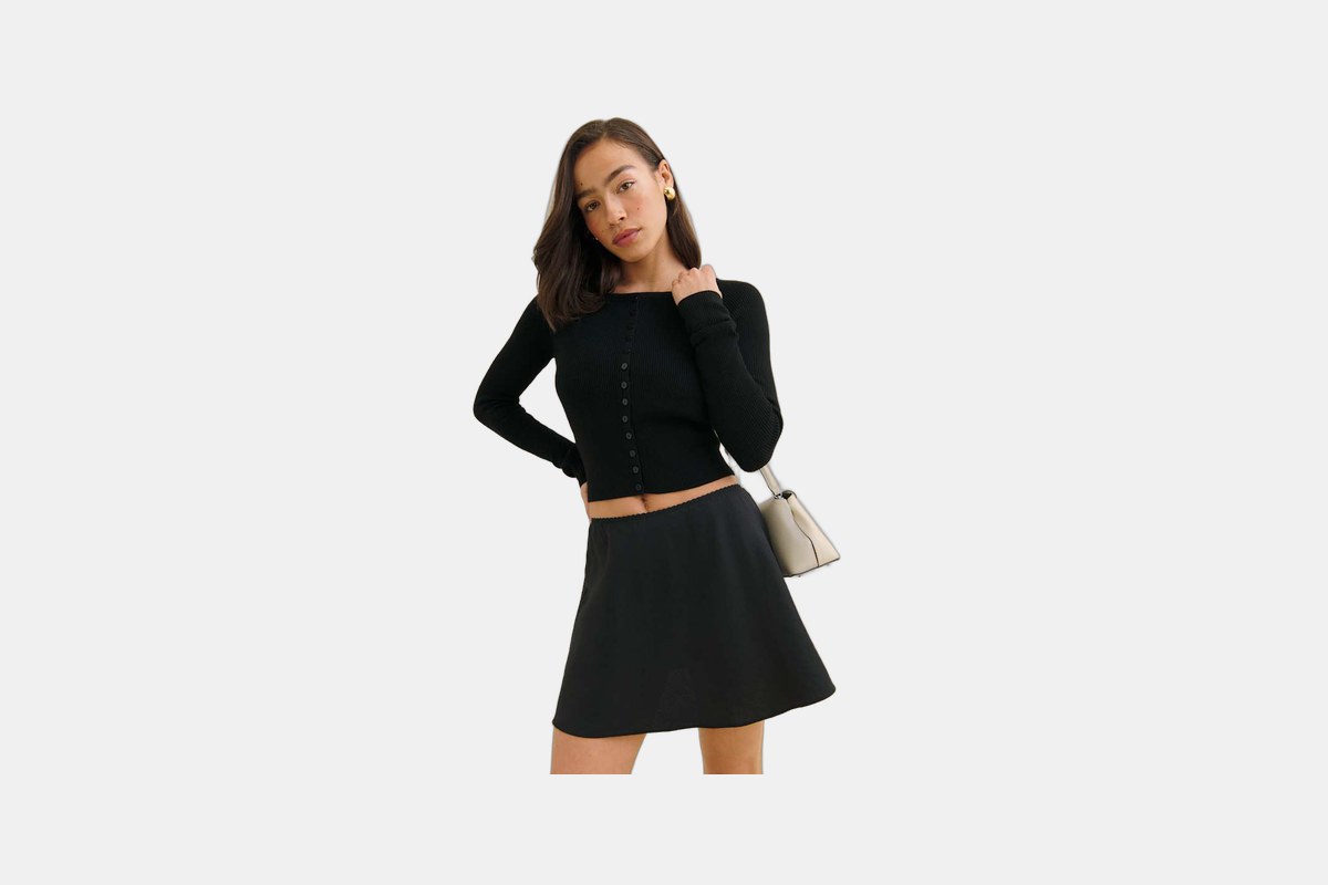 5 Best Black Mini Skirts