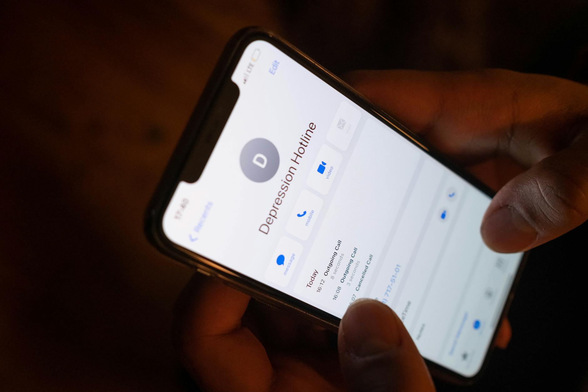 988 Suicide Hotline Number: What to Know and How It Works