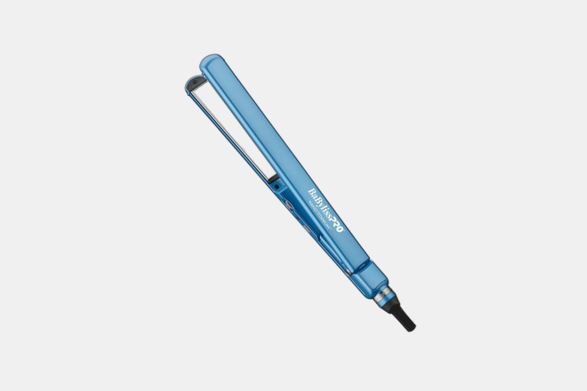 How to Curl Your Hair With a Straightener: 7 Simple Steps