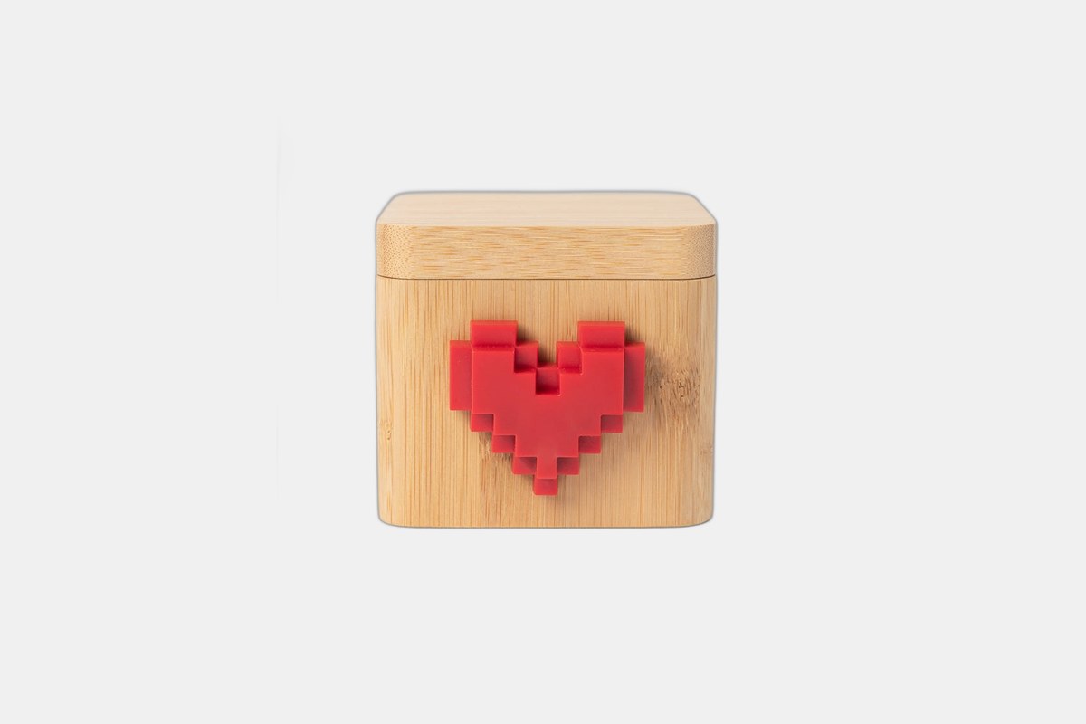 Lovebox Spinning Heart Messenger