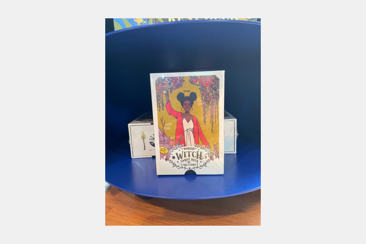 Modern Witch Tarot by Lisa Sterle