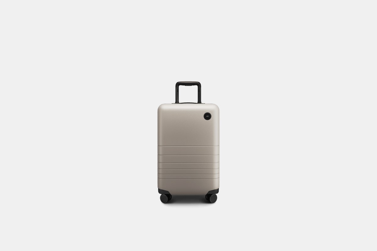 Monos Carry-On