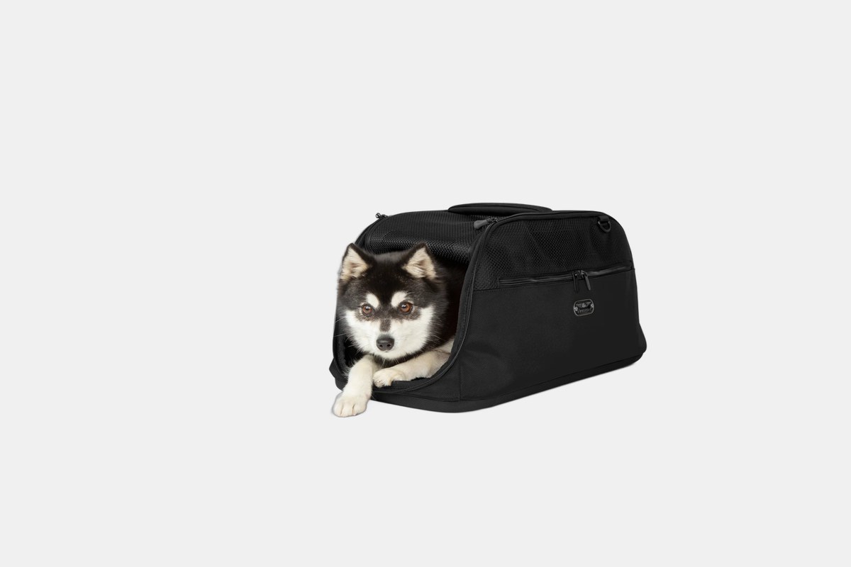 Mr. Peanut’s Airline Approved Soft-Sided Pet Carrier