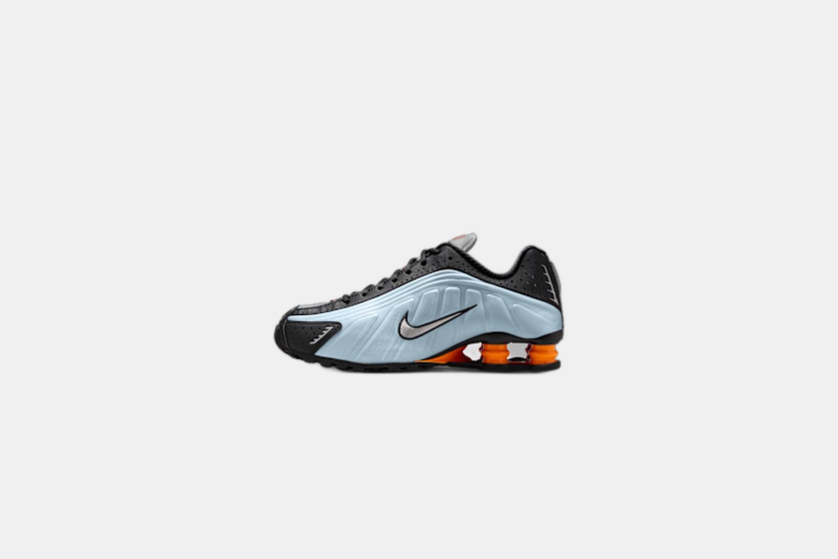 Nike Shox R4 Sneakers