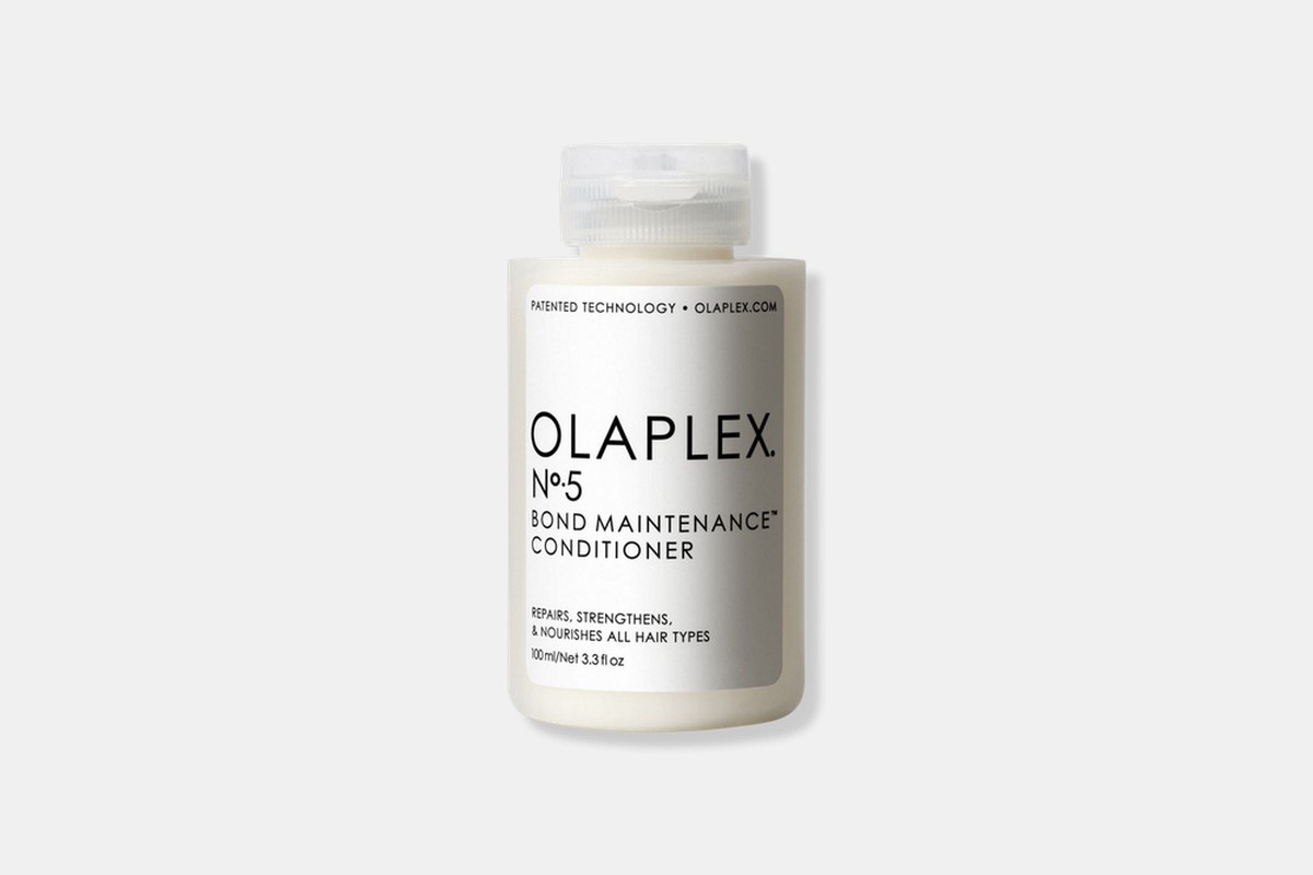 OLAPLEX No.5P Blonde Hair Hydrating & Brightening Purple Toning Conditioner